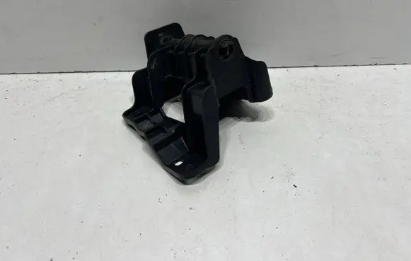 Skoda Superb B9 Front bumper mounting bracket 3P0807989