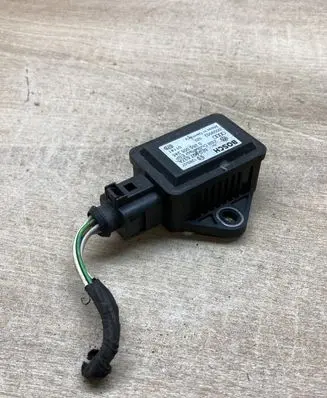 Audi A6 S6 C5 4B ESP acceleration yaw rate sensor 8E0907637A 265005245