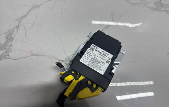 Audi S5 F5 Airbag control unit/module 8W0959655J
