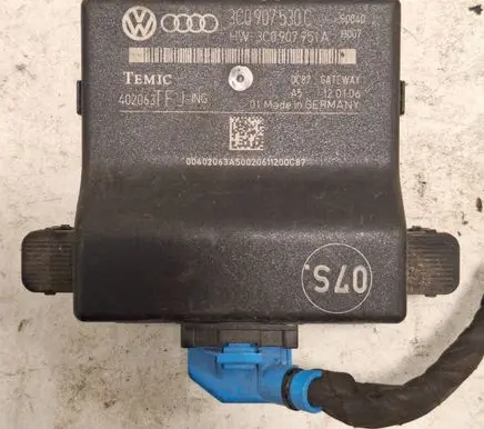 Volkswagen PASSAT B6 Gateway control module 402063 3C0907530C 3C0907951A