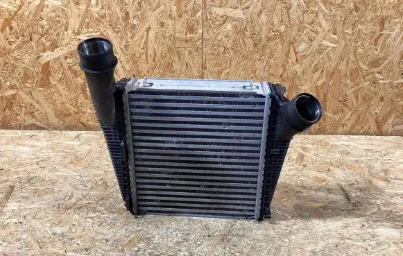 Porsche Panamera (971) Intercooler radiator 971145804j