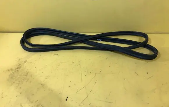 Ford Galaxy Rubber seal tailgate window/glass 138KM