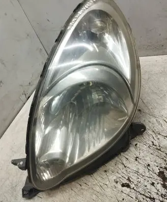 Toyota Yaris Verso Headlight/headlamp UPM60GF20