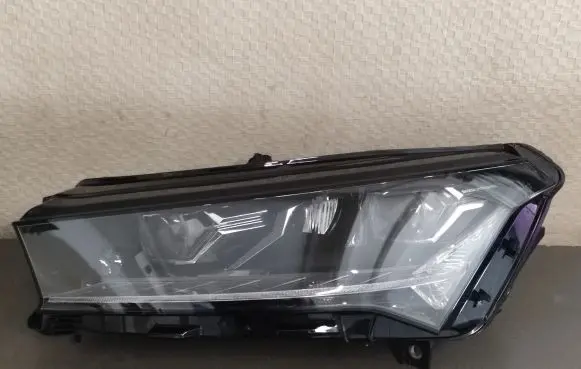 Skoda Enyaq iV Headlight/headlamp 5LB941015A