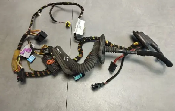Volkswagen Golf VI Front door wiring loom 5K4971120EP