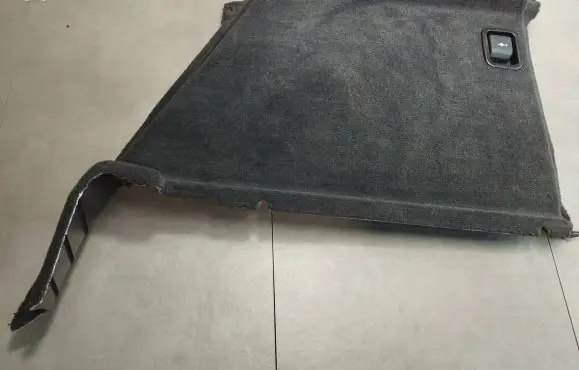 Trunk/boot side trim panel
