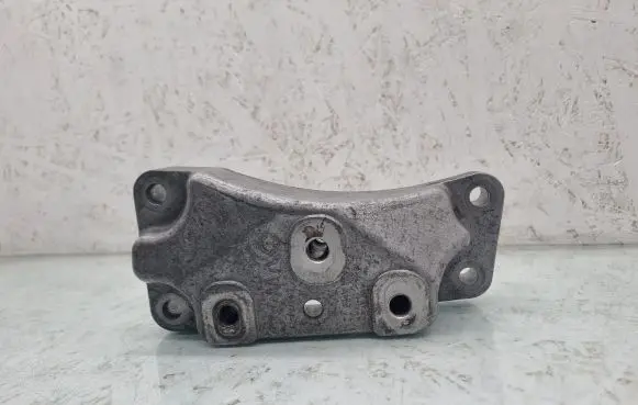 Audi A3 S3 8P Gearbox mounting bracket 1K0199117