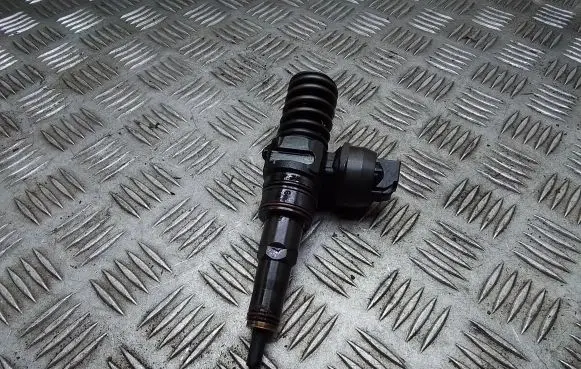 Ford Galaxy Fuel injector 038130073AK 0414720038