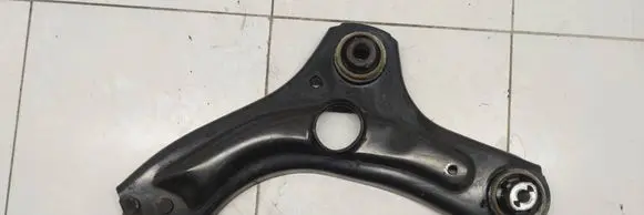 Renault Clio V Front lower control arm/wishbone 56389R