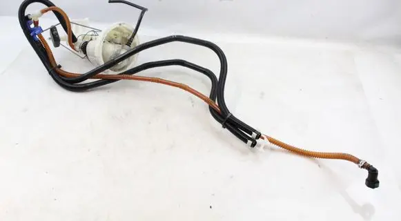 BMW M3 e92 Fuel level sensor 2283495 16112283495