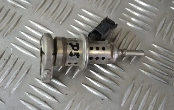 Volvo S90, V90 AdBlue injector 32203677