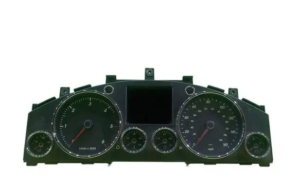 Volkswagen Touareg I Speedometer (instrument cluster) 7L6920980S