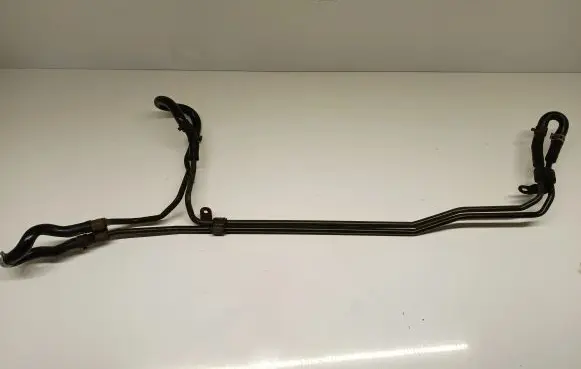 Subaru Outback Gearbox oil cooler pipe/hose 