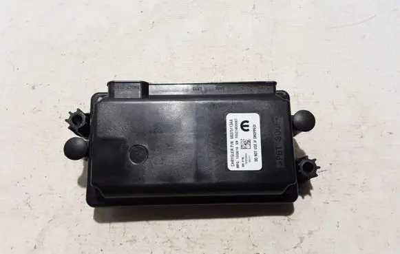 Chrysler Pacifica Camera control unit module 68375113AA