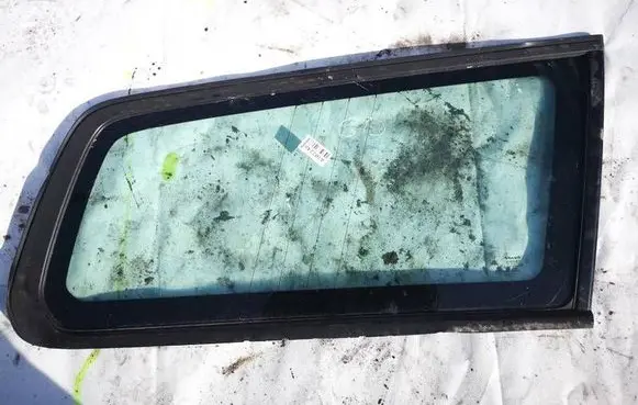Volvo V70 Rear side window AS2