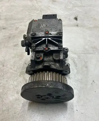 Volkswagen PASSAT B5.5 Fuel injection high pressure pump 0470506006 0470506000 059130106B