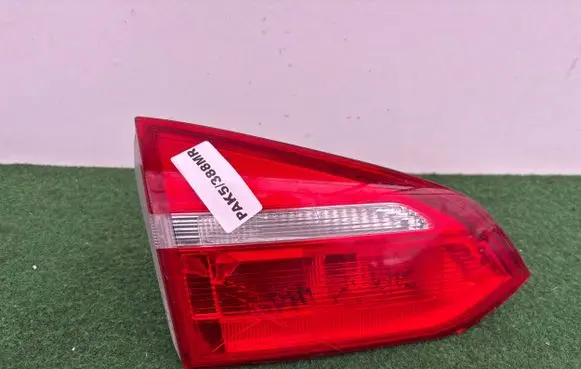 Ford Focus Tailgate rear/tail lights F1EB-13A603-CA