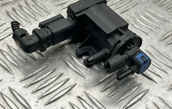 Citroen DS5 Turbo solenoid valve 9801887680 6348684 0144132148