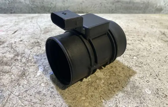Mercedes-Benz S W220 Mass air flow meter A0000941748 15187888 5WK9633
