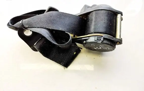 Alfa Romeo 166 Rear seatbelt b237 044047