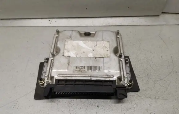 Peugeot 406 Engine control unit/module 0281010775 9643525380