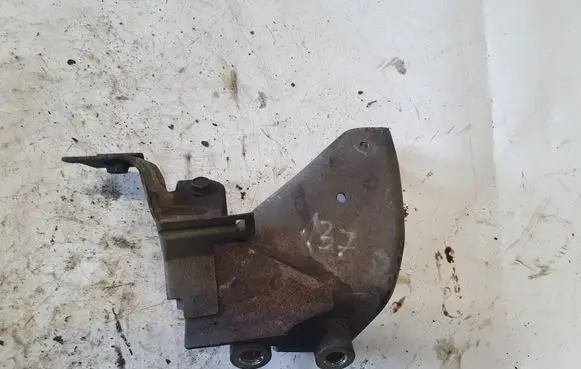 Nissan X-Trail T30 Other engine bay part NOCODE