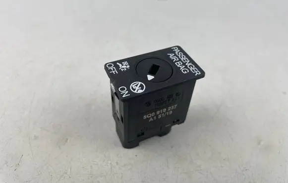 Volkswagen Golf VIII Passenger airbag on/off switch 5Q0919237