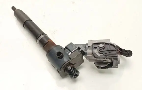 Volvo V60 Fuel injector 31336878 VEA132370010CAA VEA13-2370010-CAA