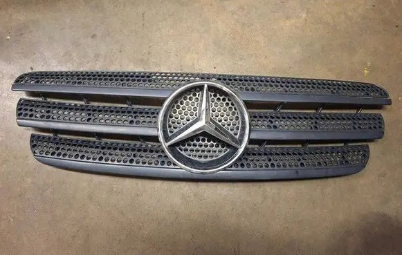 Mercedes-Benz ML W163 Front grill 1638800185