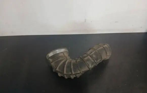 Volvo V70 Air intake hose/pipe 08834143