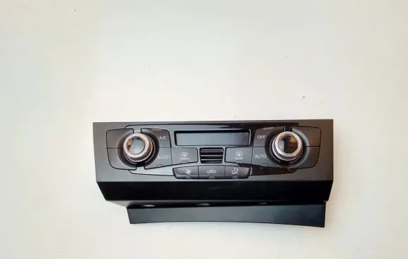 Audi A4 S4 B8 8K Air conditioner control unit module 8K2820043BA