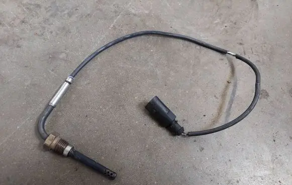 Audi A8 S8 D3 4E Exhaust gas temperature sensor 038906088A