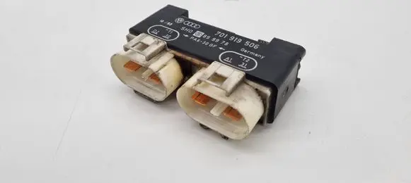 Volkswagen Transporter - Caravelle T4 Coolant fan relay 701919506