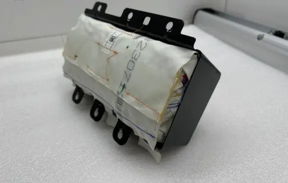 Passenger airbag