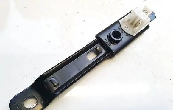 Mitsubishi Outlander Seat belt adjustment rail 63020b 63021a