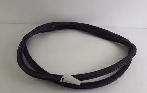 Porsche Macan (95B) Front door rubber seal 95B831721 95B831721B