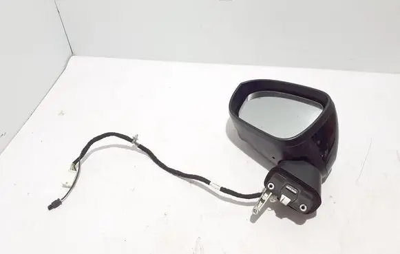Nissan Qashqai J12 Front door electric wing mirror 963026UN2A