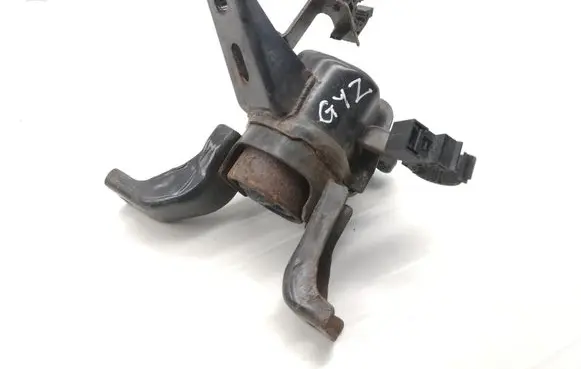 Toyota Auris E180 Engine mount bracket