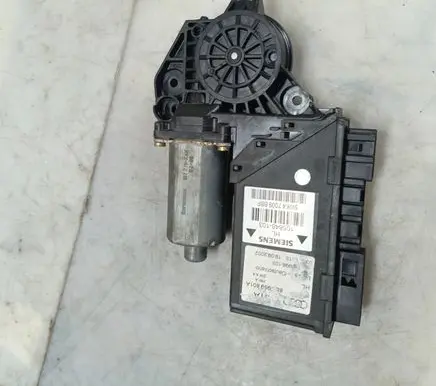 Audi A4 S4 B7 8E 8H Rear door window regulator motor 8E0959801A 105848103 5WK47009BBF