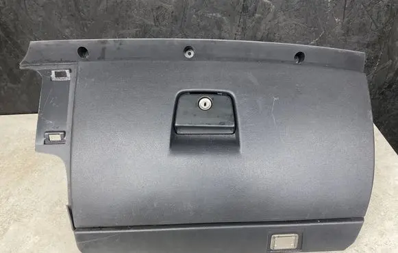 Volvo V50 Glove box 8626141 3865