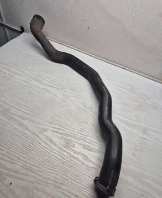 Volvo V70 Engine coolant pipe/hose 09492891