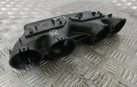 Brake vacuum hose/pipe