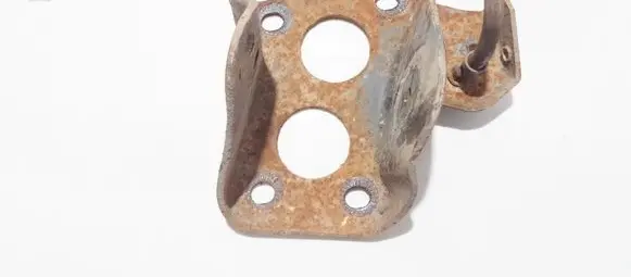 Volkswagen New Beetle Bracket in trunk/boot 
