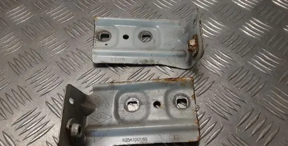 Renault Latitude (L70) Fender mounting bracket 625A10016R