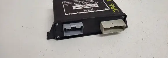 Jaguar XF X260 Hand brake control module 8W832C496AD 90044032 AA0315A100AD