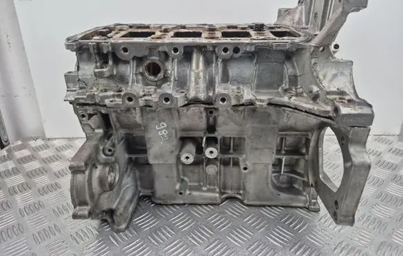 BMW 1 F20 F21 Engine block V759997180 V759997380