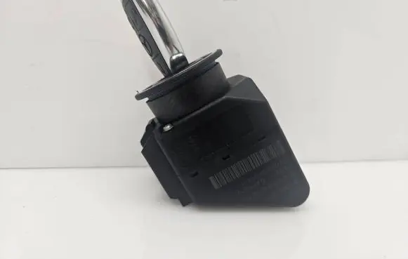 Mercedes-Benz E W210 Ignition lock 33000301 2105450208 5037909300206111
