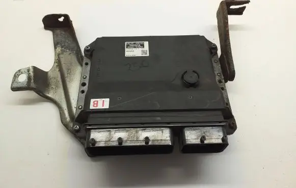 Lexus IS 220D-250-350 Engine control unit/module 8966153M50 2759001875