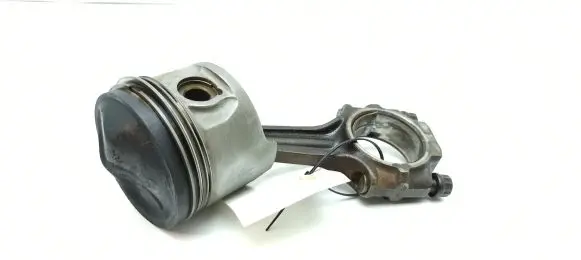 Mercedes-Benz S W116 Piston with connecting rod 11004