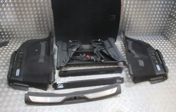 Maserati Levante Interior carpet 06700855040